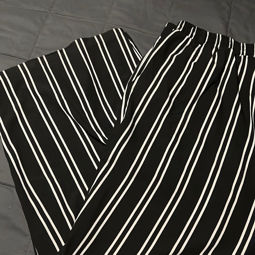 Torrid Long gaucho stretch pant. Worn only a few times.